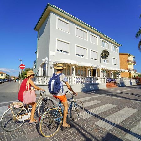 Hg Hotel Il Settebello Marina di Cecina Luaran gambar