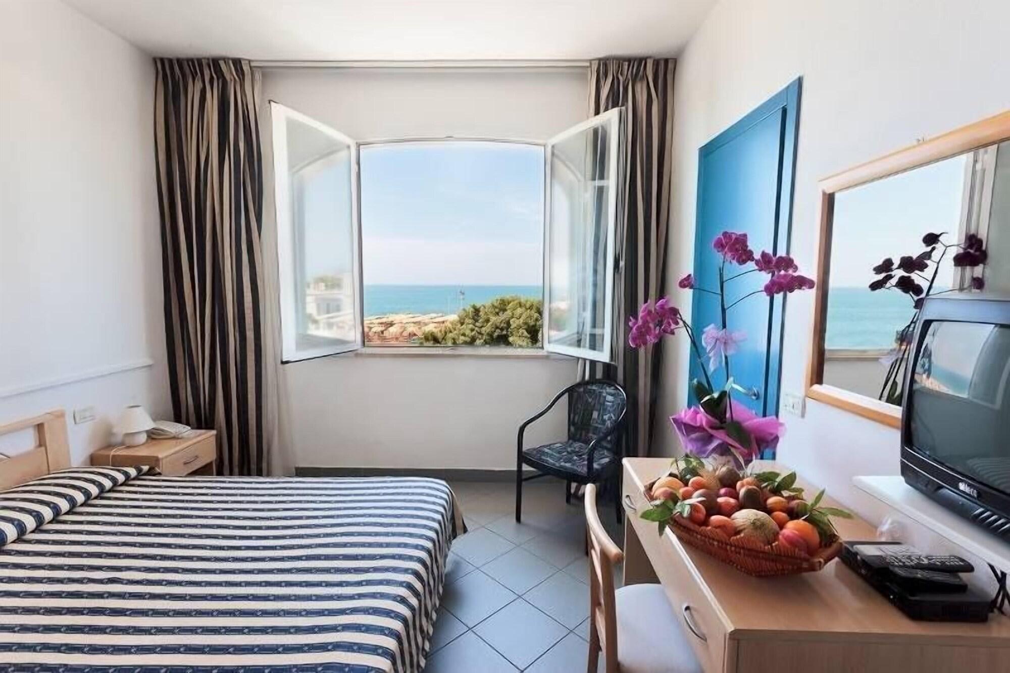 Hg Hotel Il Settebello Marina di Cecina Luaran gambar